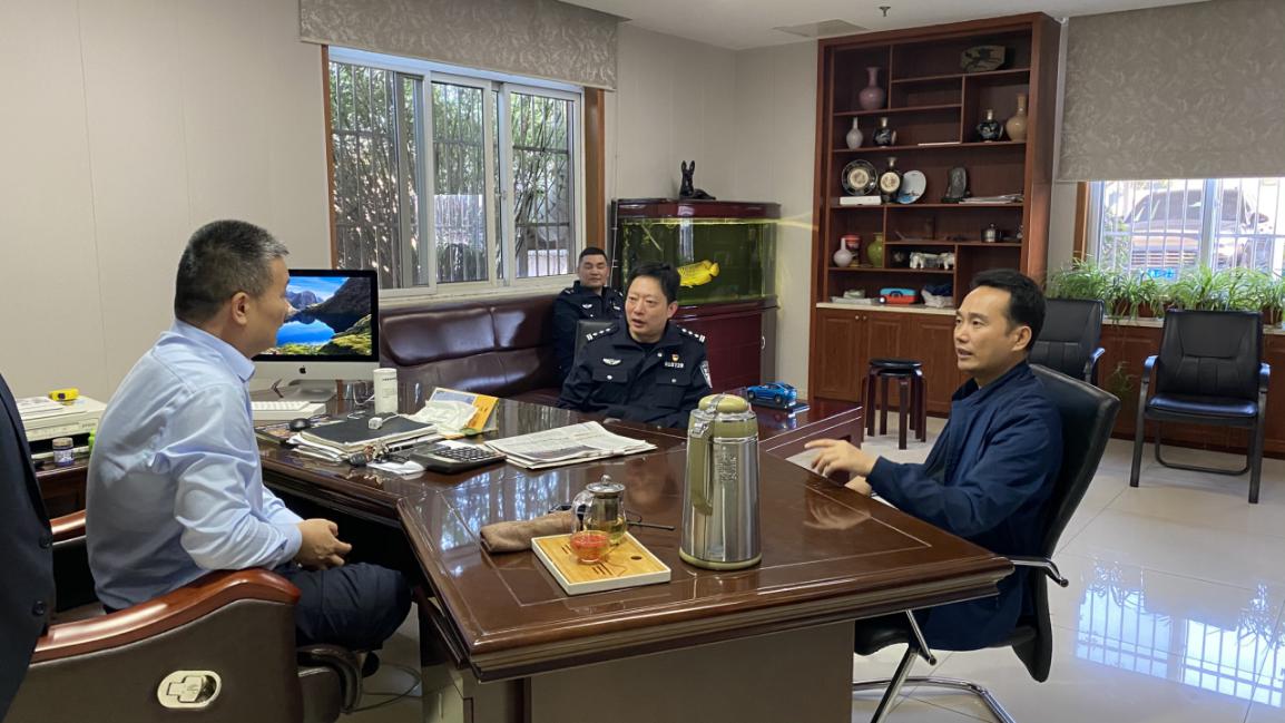 拱墅區(qū)公安分局常務副局長一行走訪調研錢江商城現(xiàn)場糾紛調解工作