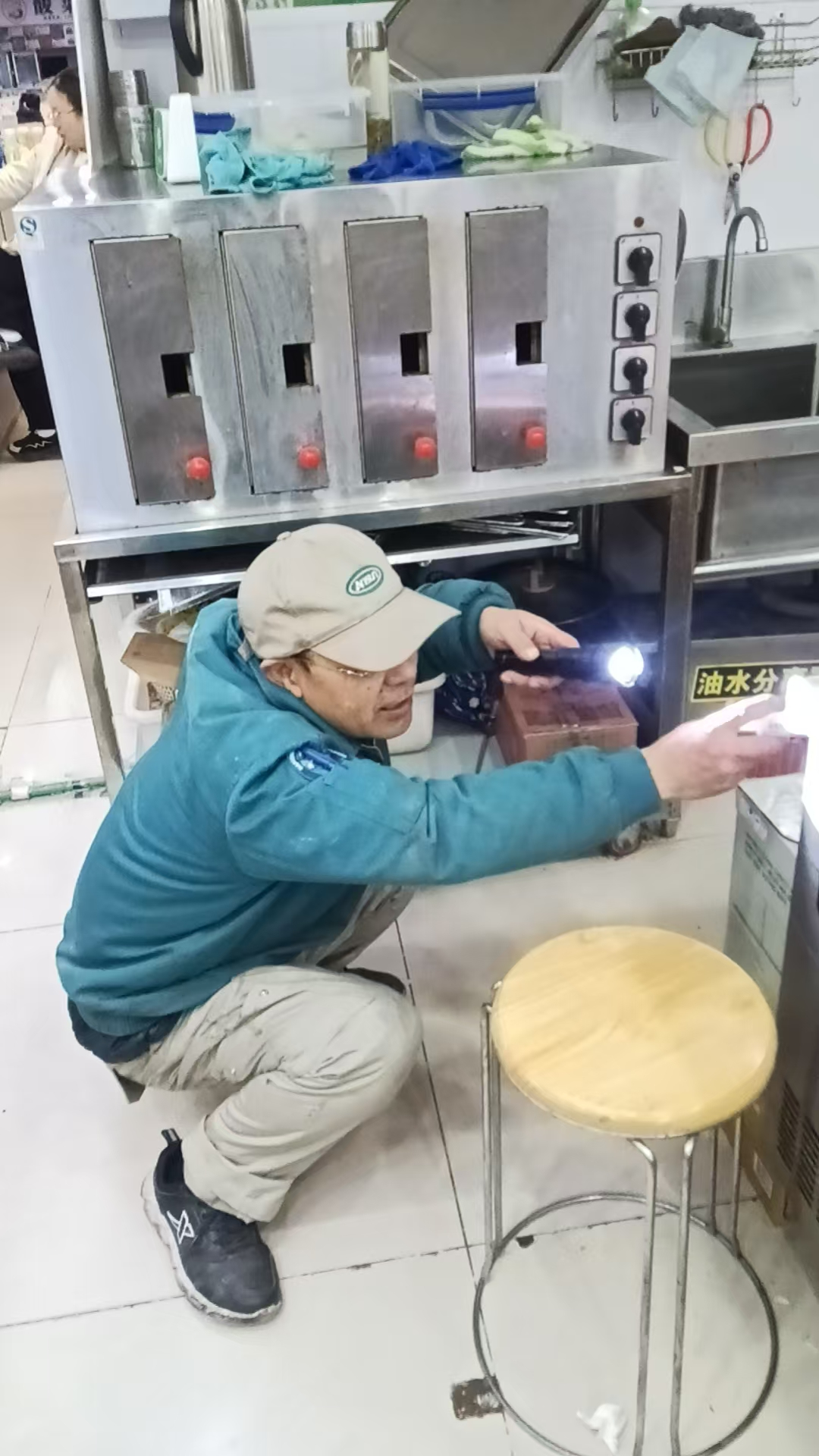 專業(yè)除四害，守護美食天地